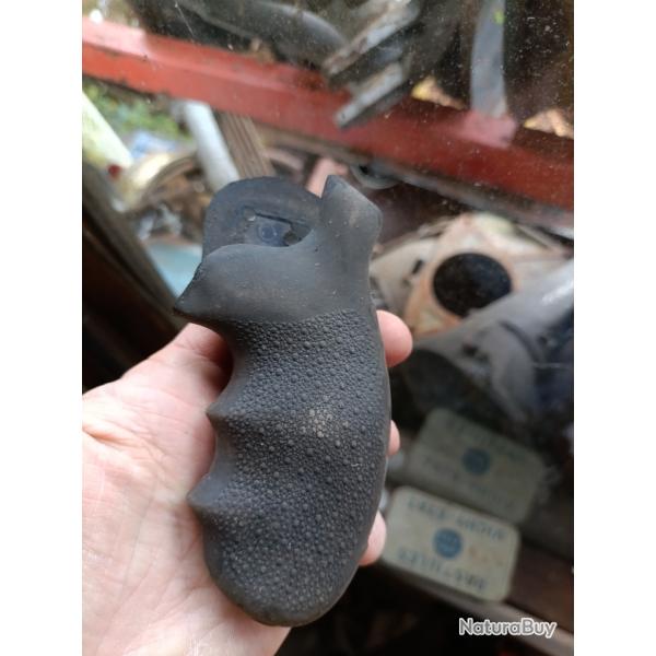 Poigne hogue de revolver