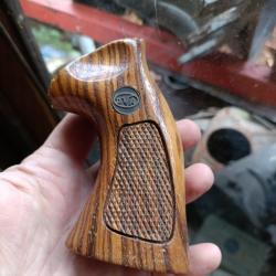 Plaquettes dan Wesson