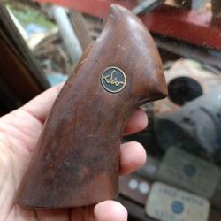 Plaquettes brunes dan Wesson