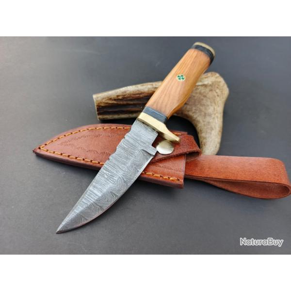 couteau de poche Lame Acier damas Manche En Bois De Olive