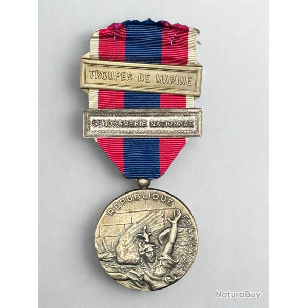 (18.019) M�daille de la D�fense Nationale - Argent - Agrafe Troupes Marine + Gnd Natio.