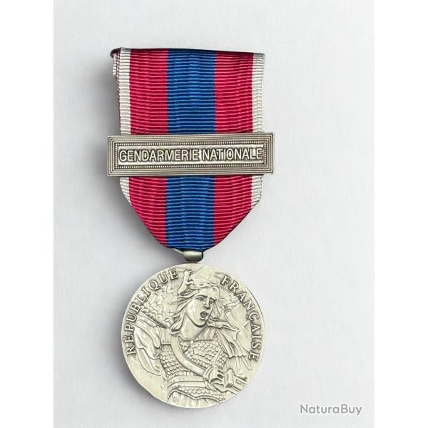 (18.010) M�daille de la D�fense Nationale - Argent - Agrafe Gnd. Natio.
