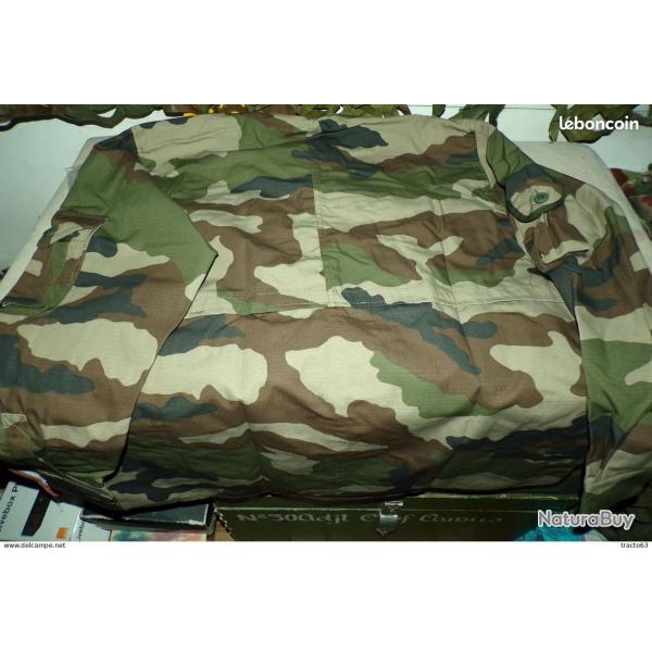 VESTE AVEC CAMOUFLAGE FEUILLAGE DE L'ARMEE FRANCAISE , TAILLE XL ,  FABRICATION ANGLAISE ARKTIS LIMI