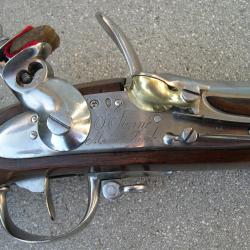 EXCEPTIONNEL ET RARE FUSIL DE GRENADIER D'INFANTERIE modéle  AN 9 , premiére restauration.