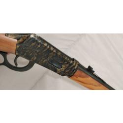 Winchester 94 en 30/30 avec un magnifique jaspage. Très peut tiré.