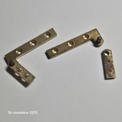 Charnière pivot pour porte de meuble ancien, en laiton poli et d'époque