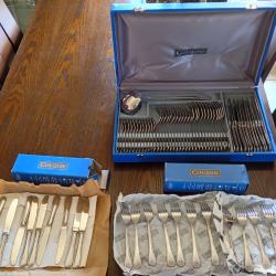 Ménagère Couzon 73 pièces