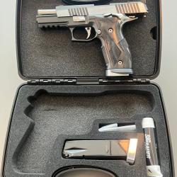 Pistolet Sig Sauer P226 X-SHORT Black & White, édition limitée Mastershop