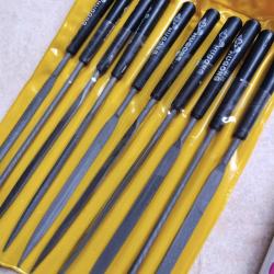 Jeu de 10 limes aiguille diverses formes NEUVES