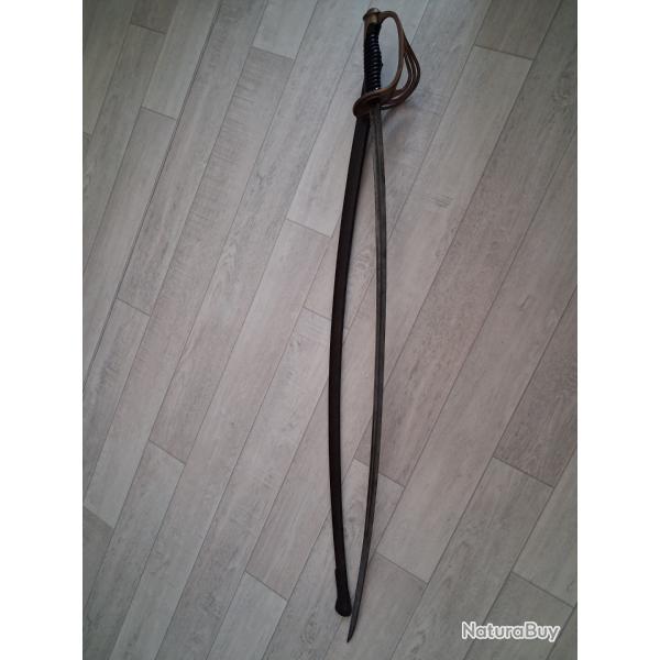 Sabre de cavalerie en trs bon tat