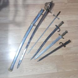 Lot d'armes blanches à compléter et restaurer