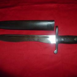 baionnette espagnole et son fourreau