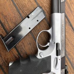 Pistolet Springfield Armory P9 - 9x19 - Type CZ-75