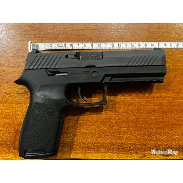 A Vendre SIG SAUER P320 45ACP Etat proche du neuf - Environ 100 cartouches tires.