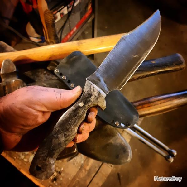 Razorback outdoor company , "Cross Timbers", bowie, custom , unique , forg�