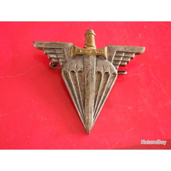 INSIGNE B.E.T.A.P...BASE ECOLE des TROUPES AEROPORTEES