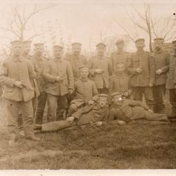 CPA -Photo Groupe Soldats Allemands - N&deg;4387