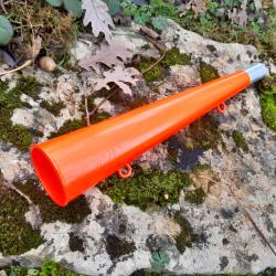 CORNE / TROMPE de  chasse ou sport FLUO   de  35cm  !