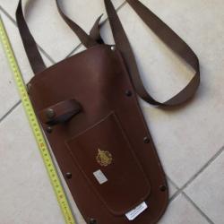 Porte outil (serpe...) port sangle r&eacute;glable ou ceinturon, agent forestier en cuir marron NEUF