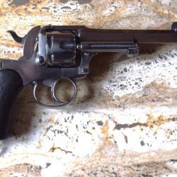 REVOLVER TYPE MAQUAIRE FAGNUS