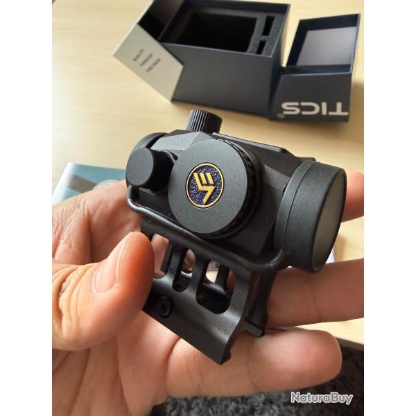 Point Rouge Vector Optics 1x22 Scrapper