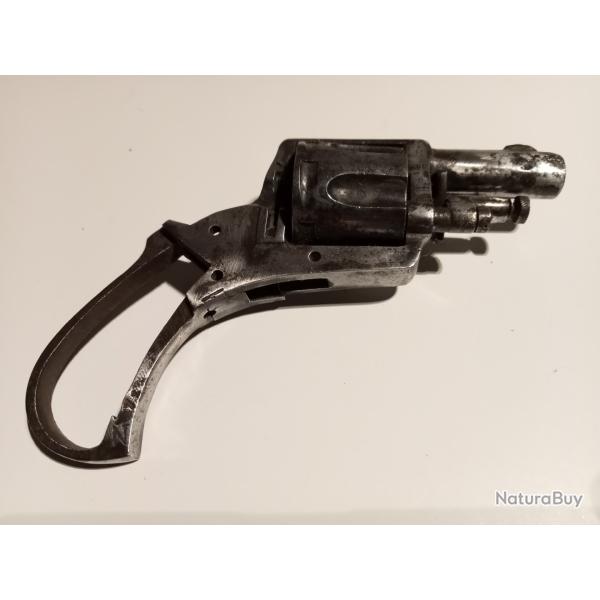 bull dog pour pieces