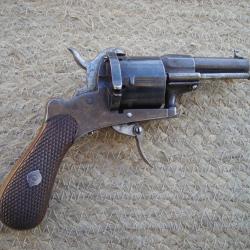 Revolver à broche 9mm
