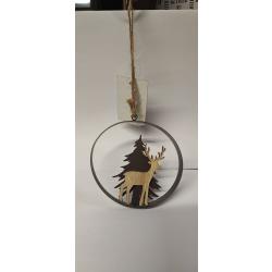 1 suspension - BOULE DE NOEL - M&eacute;tal avec d&eacute;cor foret, cerf en bois