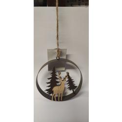 1 suspension - BOULE DE NOEL - M&eacute;tal avec d&eacute;cor arbres, cerf en bois