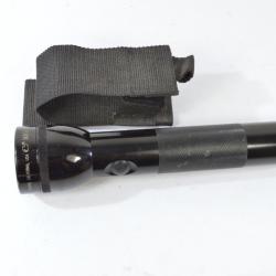 Lampe Maglite USA avec gousset porte lampe ceinturon toile noir. Sécurité police