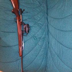 Carabine de battue de marque suhler calibre 8×57 js avec balles et point rouge