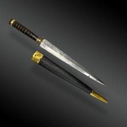 STYLET CORSE Grande taille, à double tranchant, avec son fourreau. France, XIXème siècle