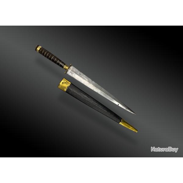 STYLET CORSE Grande taille,  double tranchant, avec son fourreau. France, XIXme sicle