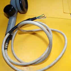 RADIO : MICRO POUR RADIO ARMEE FRANCAISE MODELE MD 17   ,POUR RADIOAMATEUR ,BON ETAT  VOIR PHOTOS .