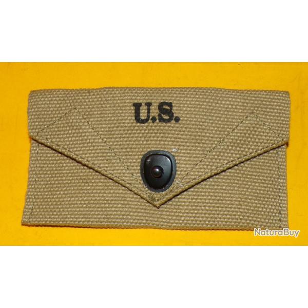 ETUI A PANSEMENT DE L'ARMEE AMERICAINE AVEC TAMPON 1942 WWII , FABRICATION ACTUELLE  ,   ETAT NEUF