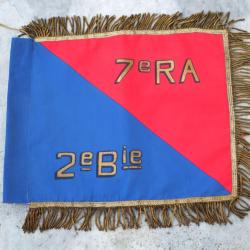 ARMÉE FRANÇAISE - UNIQUE fanion années 60 - 7ème RA 2ème Batterie - ref CAE25FAN001