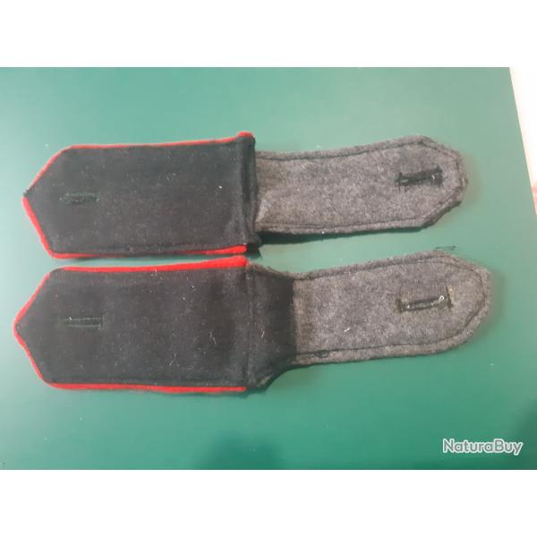 Paire de Patte d'Epaule Pionnier de la Garde Mle 1915 (variante contre-patte) WW1