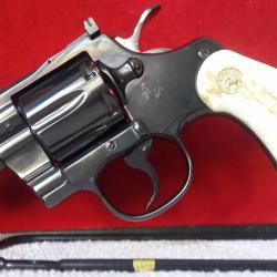 REVOLVER COLT PYTHON 1979 canon 21/2 Calibre 357Mag