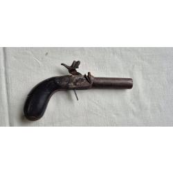 Pistolet a poudre noire du XIX eme siecle n6