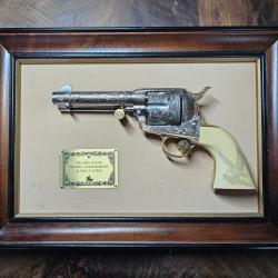 Revolver replica : JOHN WAYNE Western Commemorative .45 Single Action