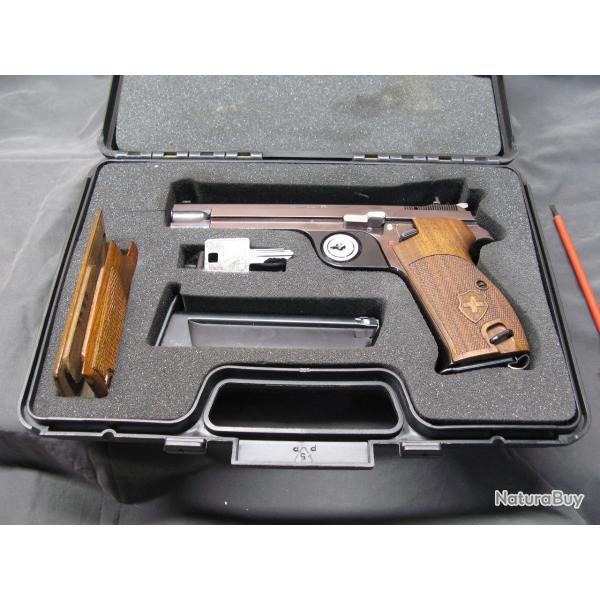 Vends Rare  Pistolet P210 7 Calibre 22LR Origine