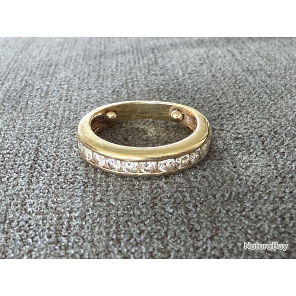Bague en or jaune 18 carats et diamants - demie alliance am�ricaine