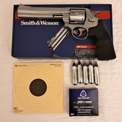 Réplique en métal du revolver Smith & Wesson Mod. « 629 Classic » .44 Magnum