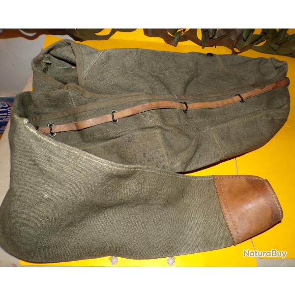 ETUI EN TISSU POUR FUSIL MITRAILLEUR AA52  DE L'ARMEE FRANCAISE,  L'arme automatique transformable m