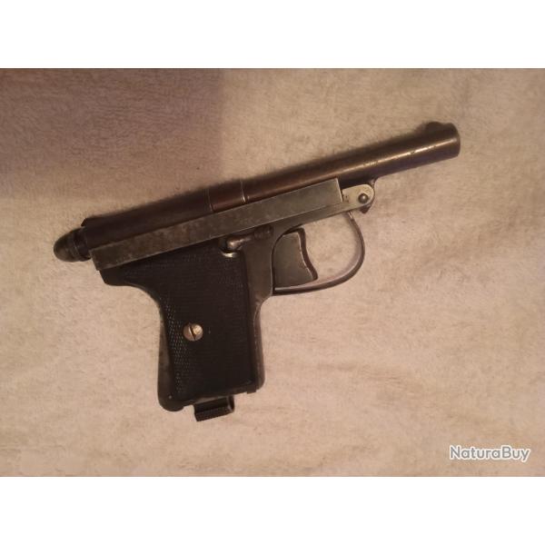 PISTOLET MANUFRANCE Le Fran�ais Policeman calibre 6.35mm ( 25 ACP OU 25 AUTO )