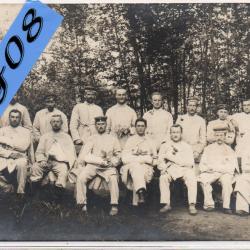 CPA - CARTE PHOTO MILITAIRE SOLDATS INFIRMIÈRE - N°4400