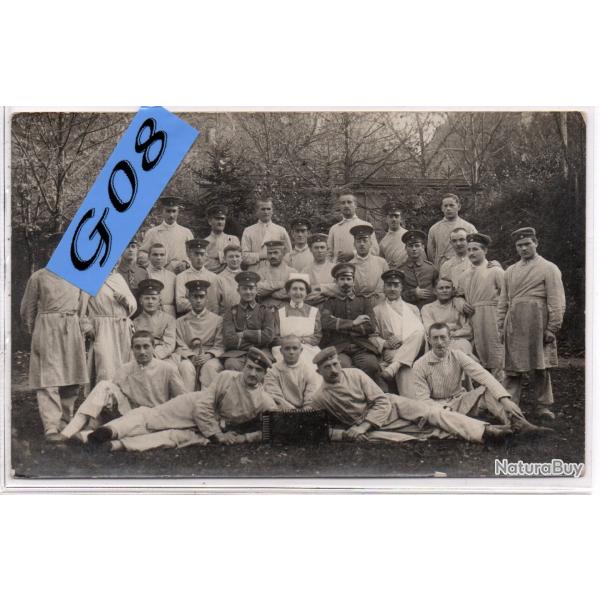 CPA - CARTE PHOTO MILITAIRE SOLDATS INFIRMIRE - N4403