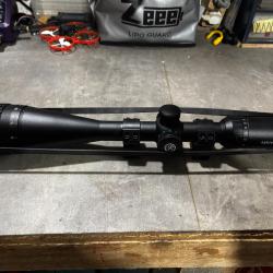 Lunette Hawke Vantage IR 6-24x50