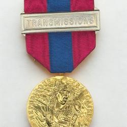 (18.008) Médaille de la Défense Nationale - Bronze - Agrafe Transmissions
