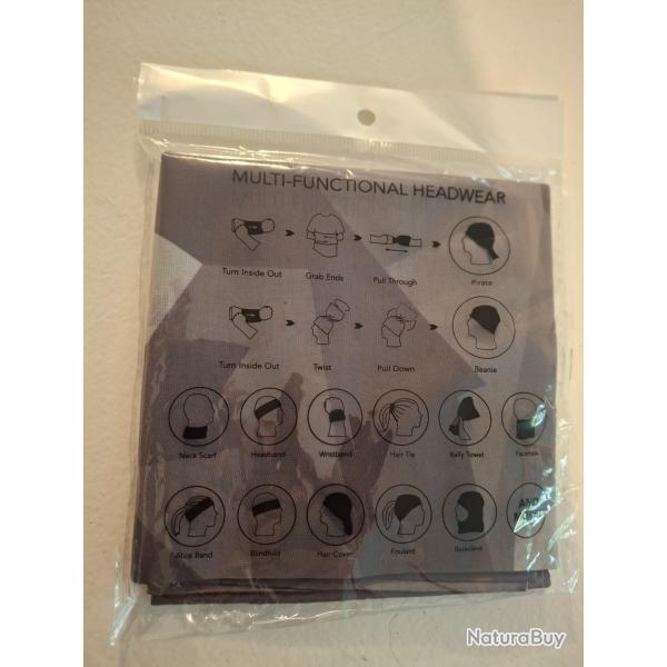 Tour de cou multitechnique camouflage suedois hivernal.